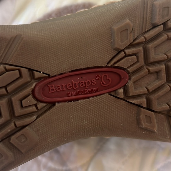 Size 8.5 Baretraps - Picture 7 of 7